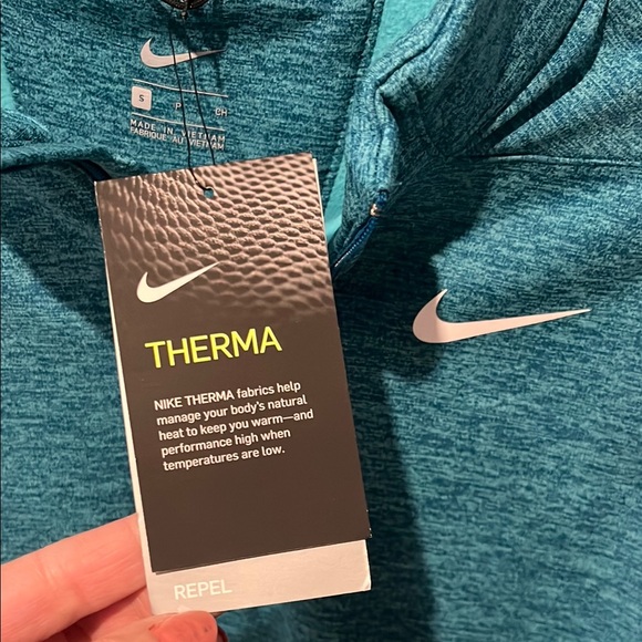 Nike Golf Teal Therma Quarter-Zip Pullover - Picture 3 of 8